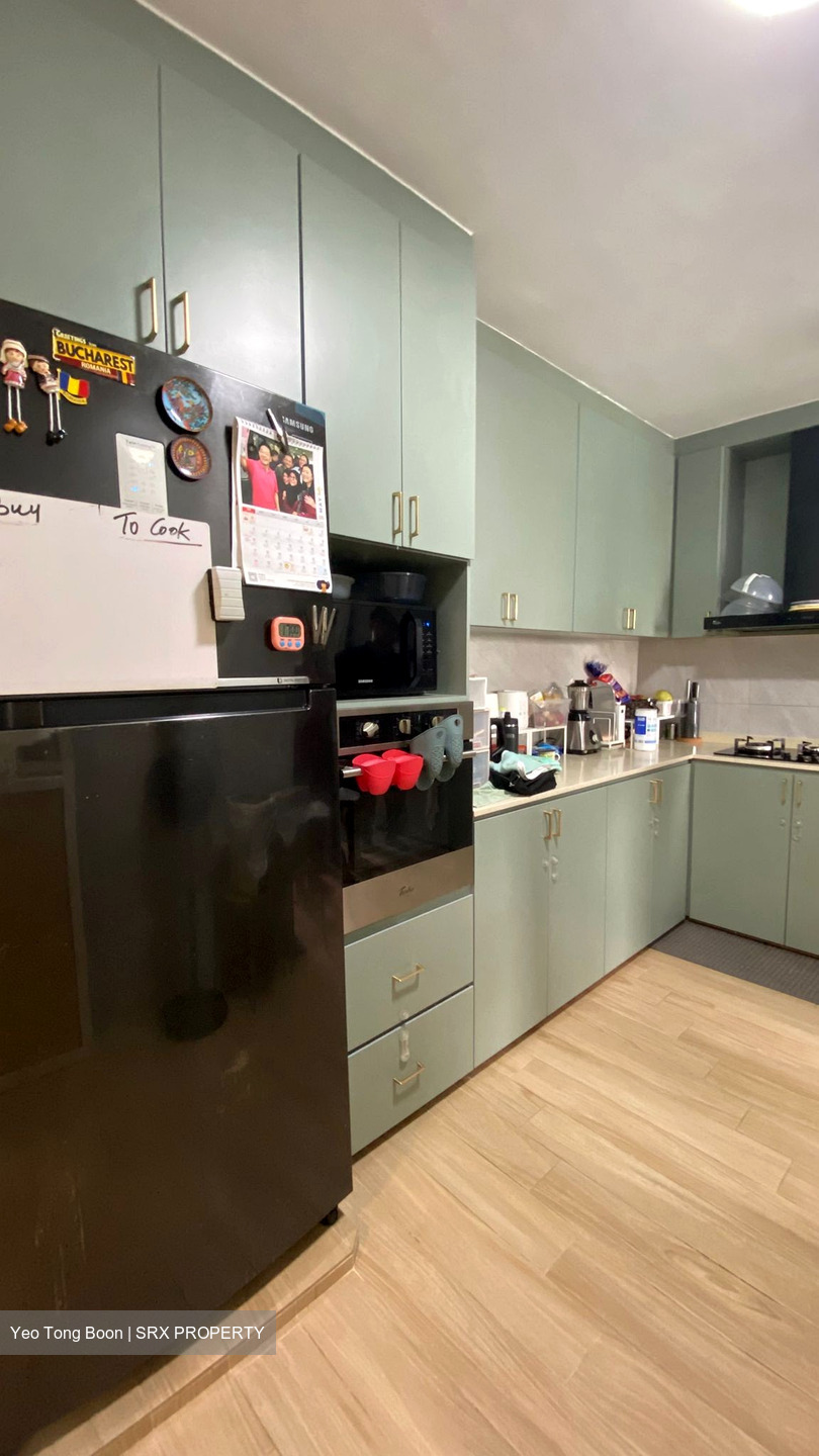 Blk 524 Fragrant Woods (Woodlands), HDB Executive #553950921
